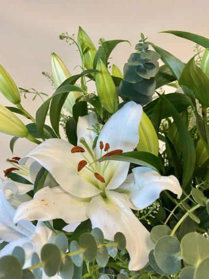 Livraison bouquets de Lys blancs Saint Brieuc et alentours 48h